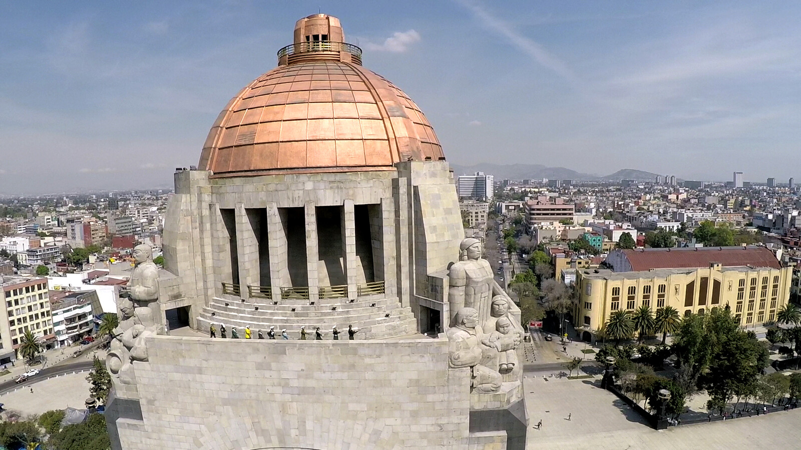 Bear on Meaning: Khám Phá Ý Nghĩa Đầy Đủ và Ứng Dụng Của Từ "Bear