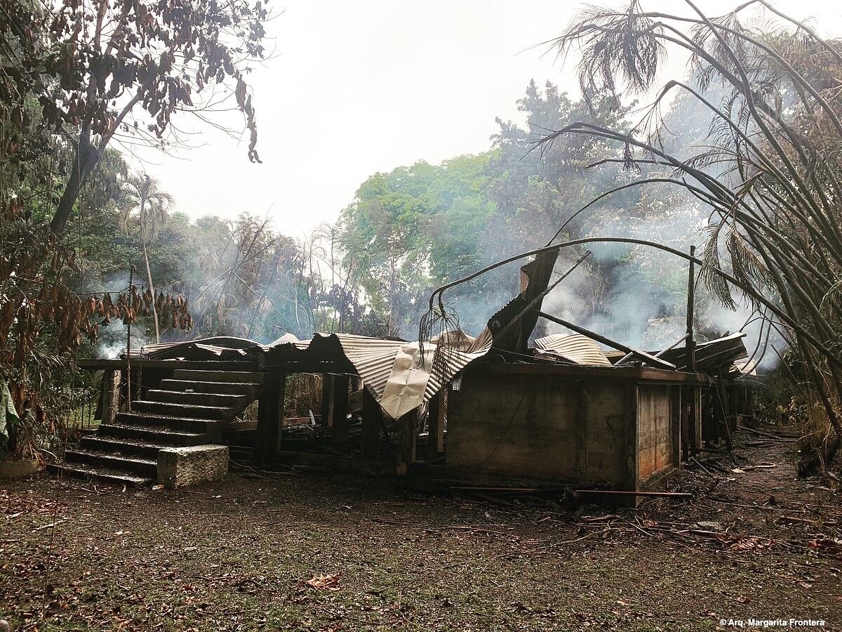 https://images.e-flux-systems.com/Casa_Klumb_post_fire.jpg,1600