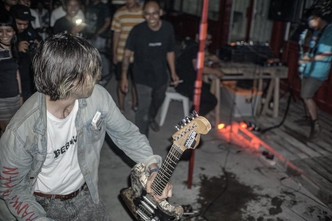 Bar Laika by e-flux Satellite 10 Baby Aspirin DVD
