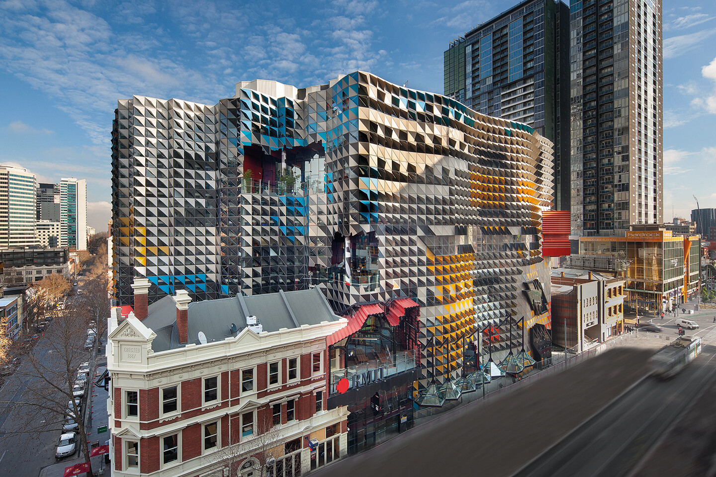 Top 10 Engineering Colleges in Australia 2024: A Comprehensive Guide to Bachelor of Engineering Degrees 8 RMIT hero