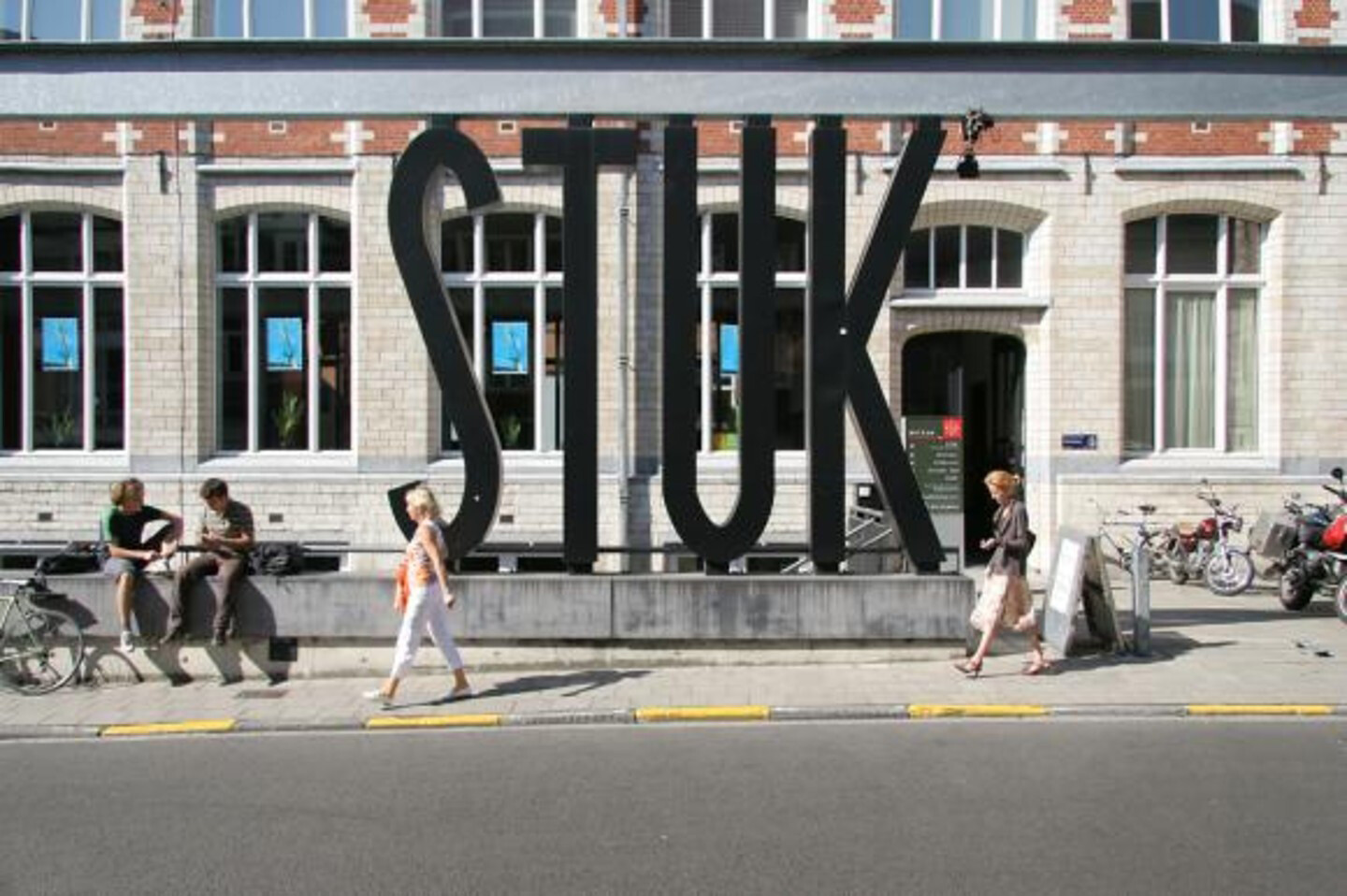 Time/Bank opens in Belgium
