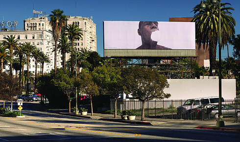 Features Art Agenda - 