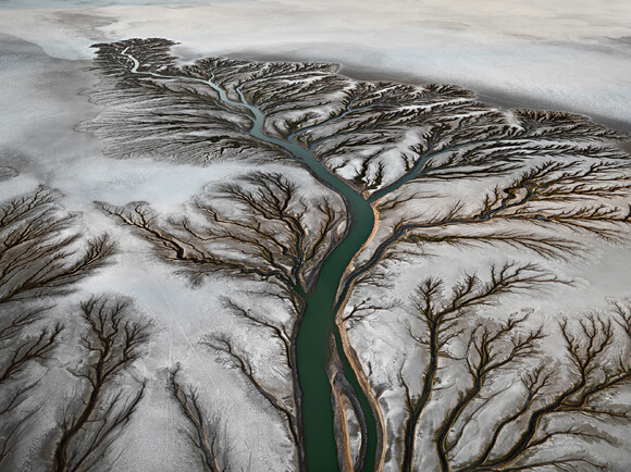 Edward Burtynsky - Announcements - e-flux