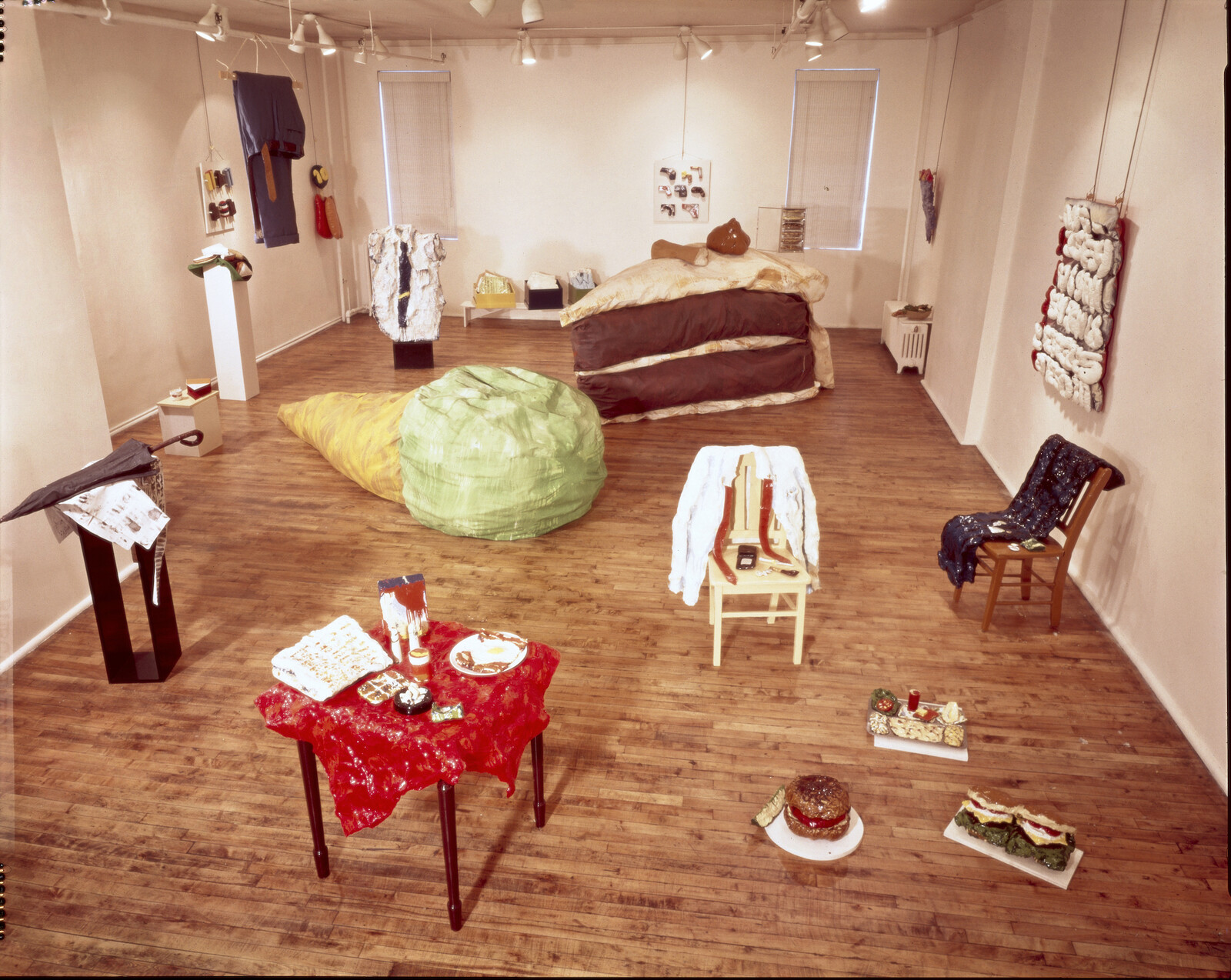 https://images.e-flux-systems.com/aa_2015_04_2.-Installation-view-of-Claes-Oldenburg-September-Green-Gallery-New-York-September-24-October-20-1962.-Photograph-by-Rudolph-Burckhardt.-Courtesy-the-Oldenburg-van-Bruggen-Foundation.jpg,1600