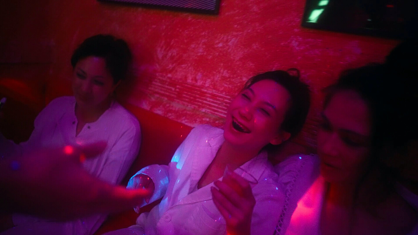 e-flux Screening Room - Alison Nguyen: history as hypnosis
