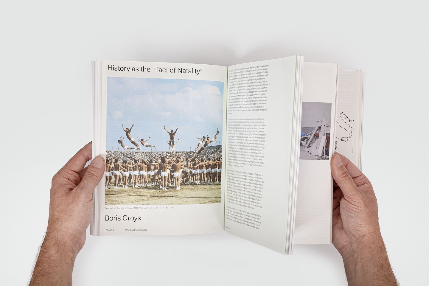 e-flux Consulting the Index: Readings from <em>e-flux Index #5</em>
