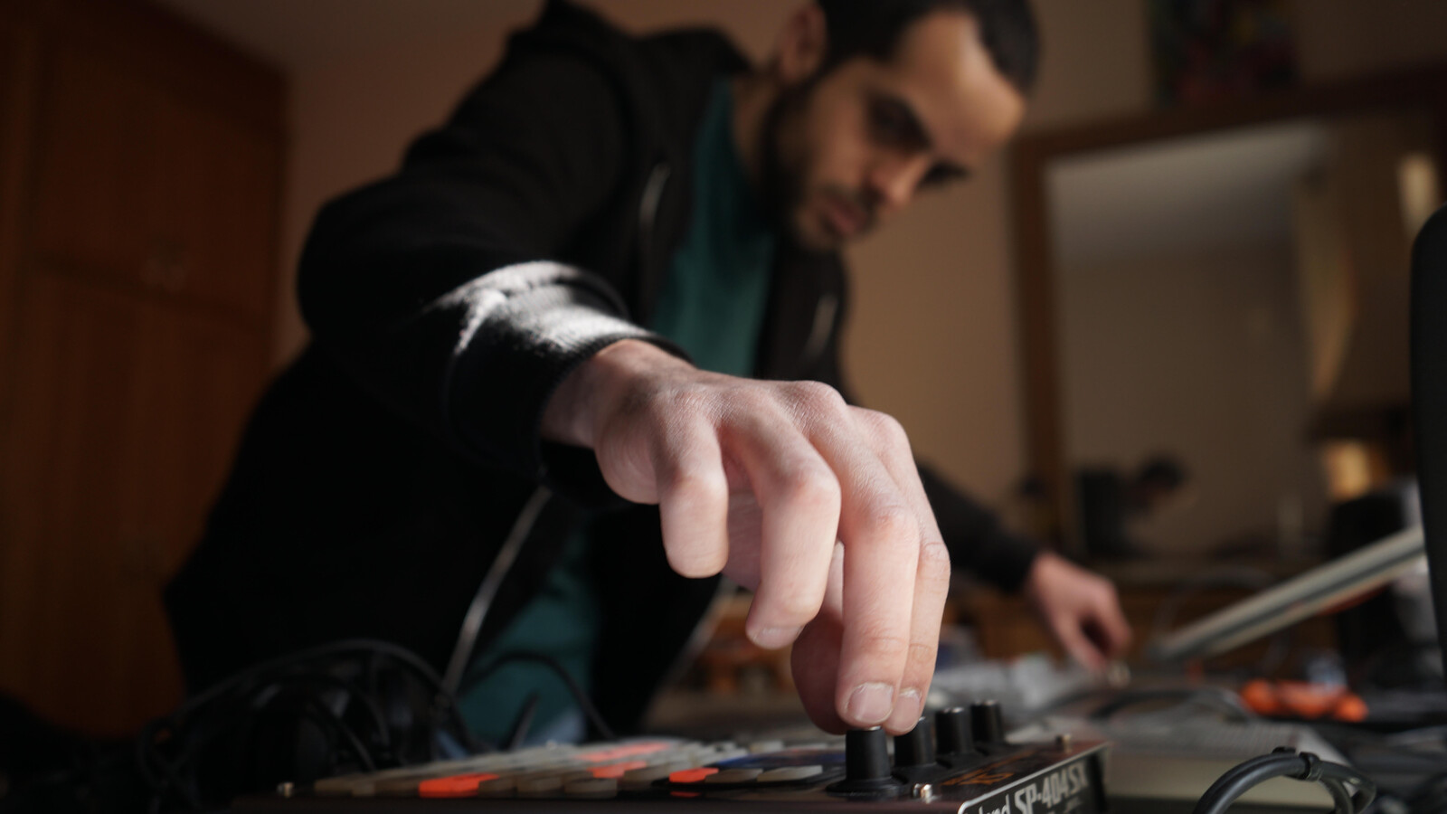 Bar Laika by e-flux Satellite 11 in collaboration with 3afak: Muqata’a and Bergsonist
